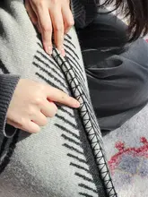 リバーシブルウール抱き枕【洗える・ソファやベッド用・スタイリッシュデザイン】