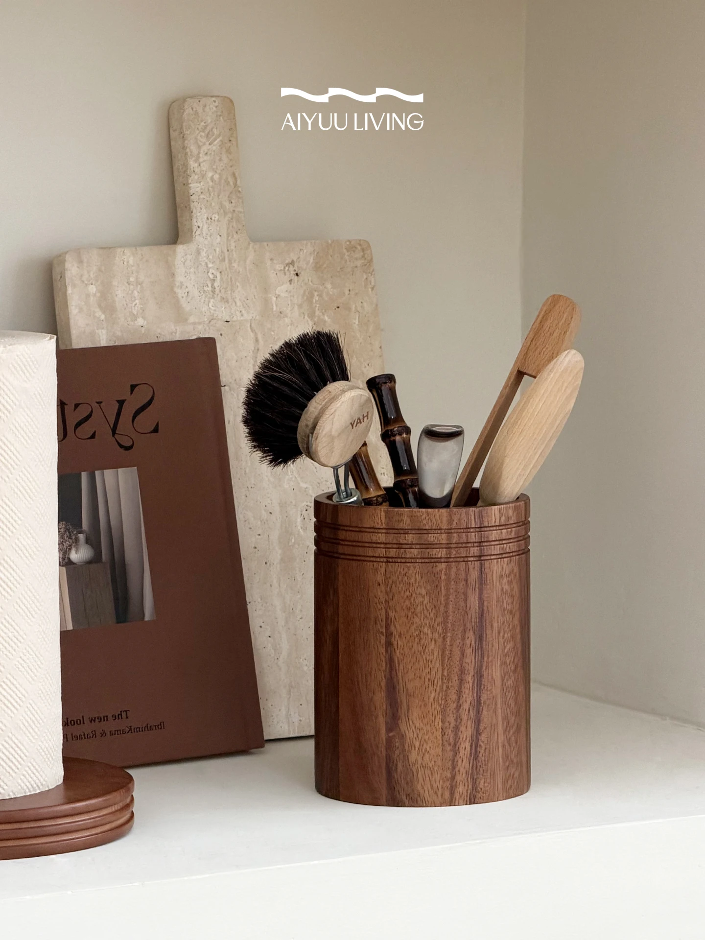 箸入れを「おしゃれ」に仕立てるには？木の温もりが伝わる、実用性と美しさを兼  ね備えた選び方