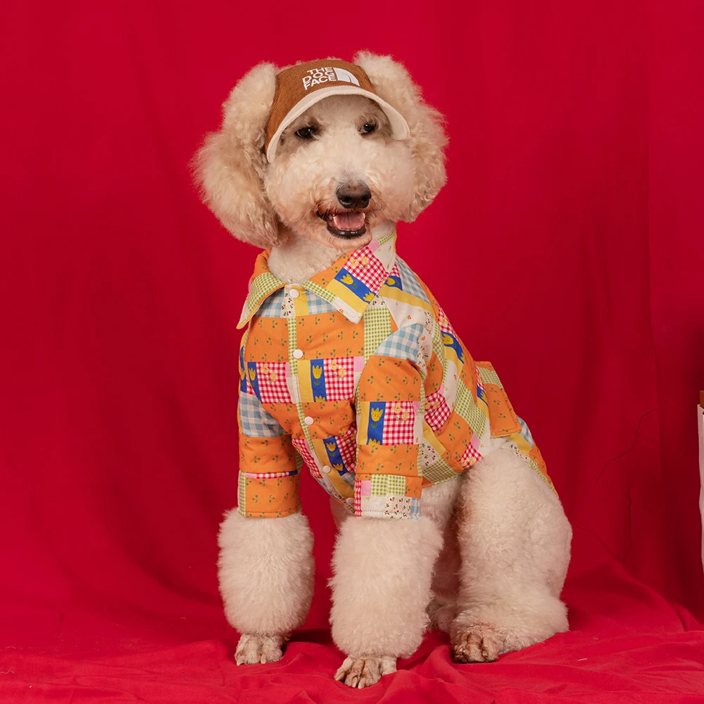 大型犬用秋冬シャツジャケット：花柄チェックキルティングで快適な日常着用を実現