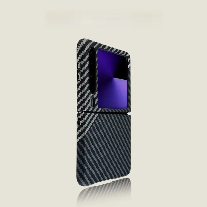 華為Pura X対応 カーボンファイバー風スマホケース【黒と銀のデザイン・ハードシェル・衝撃吸収】