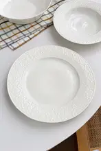 北欧風 シンプルデザインの白陶器製スーププレート【格子模様・浮彫り】