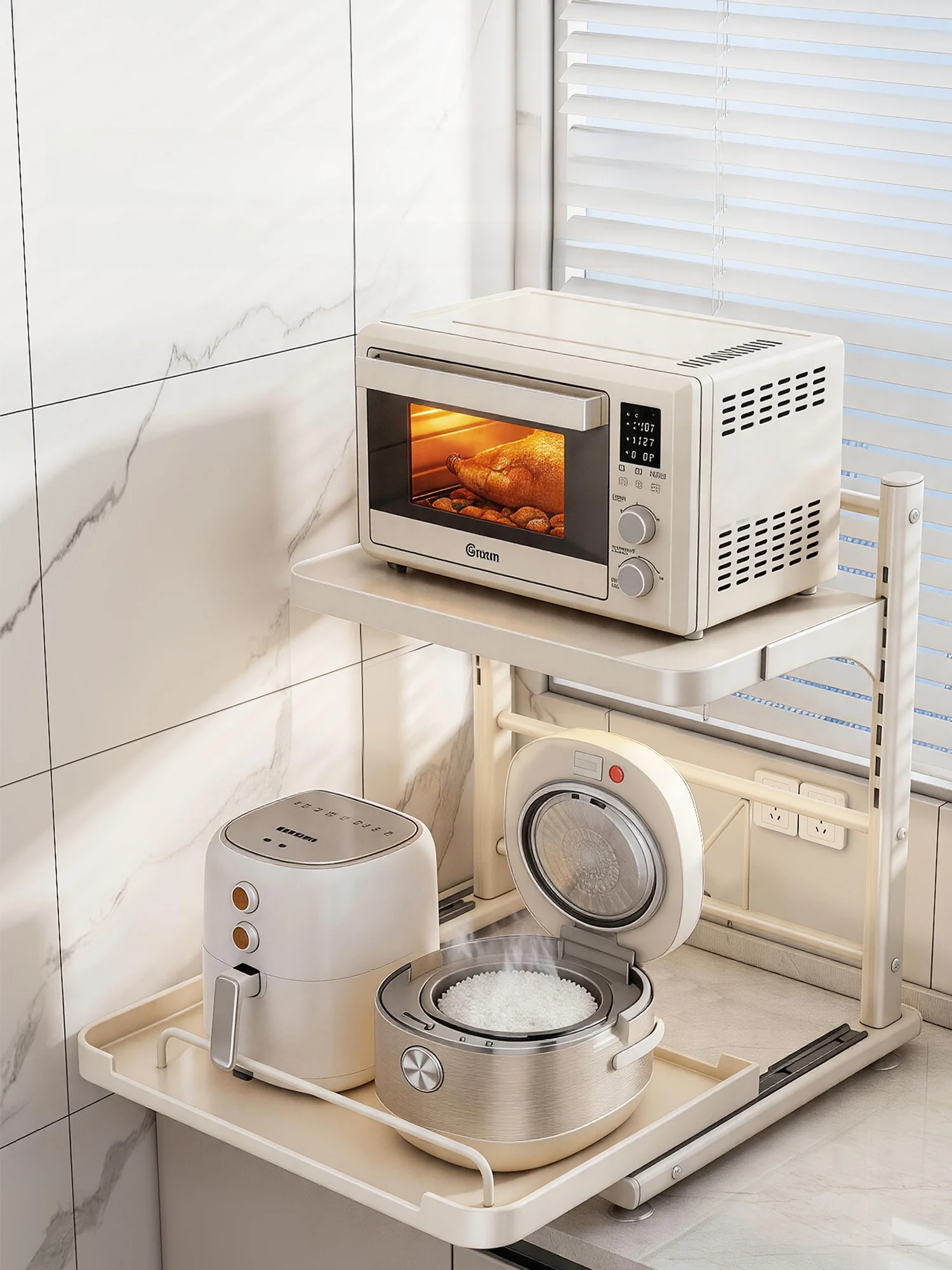 狭いキッチンで調理スペースを救う、本当に使える省スペース調理家電は？