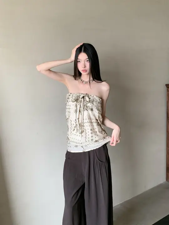 したデザインのシルク混カシュクールブラウス【パイナップル花柄・チュニック＆スカート兼用】（セットアップ対応）