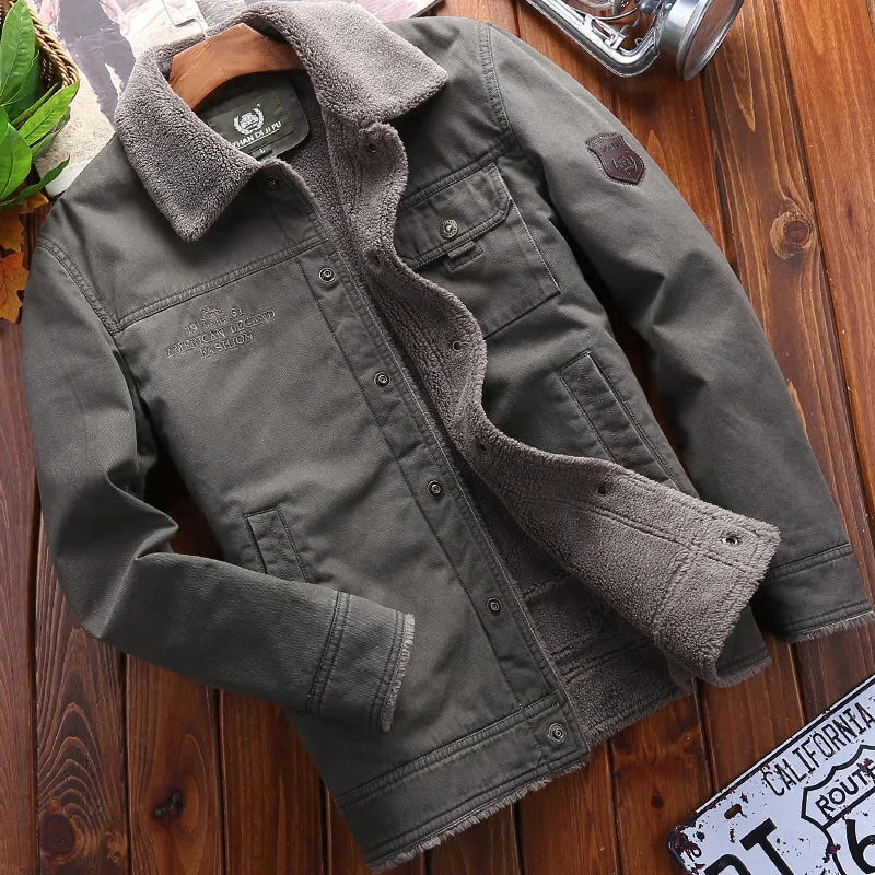 11月下旬に着るメンズジャケットはどう選ぶ？40代の冬服選びに最適な工装風ショートジャケットの実感レビュー