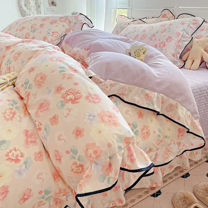 プリンセス風レースデザインの掛け布団カバー【キルティング・ダブルサイズ・寝具4点セット】（セットアップ対応）