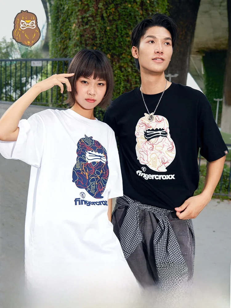 猿人デザイン ラウンドネック半袖Tシャツ：ゴリラ系男子に最適なカーディガン風デザインの日常着