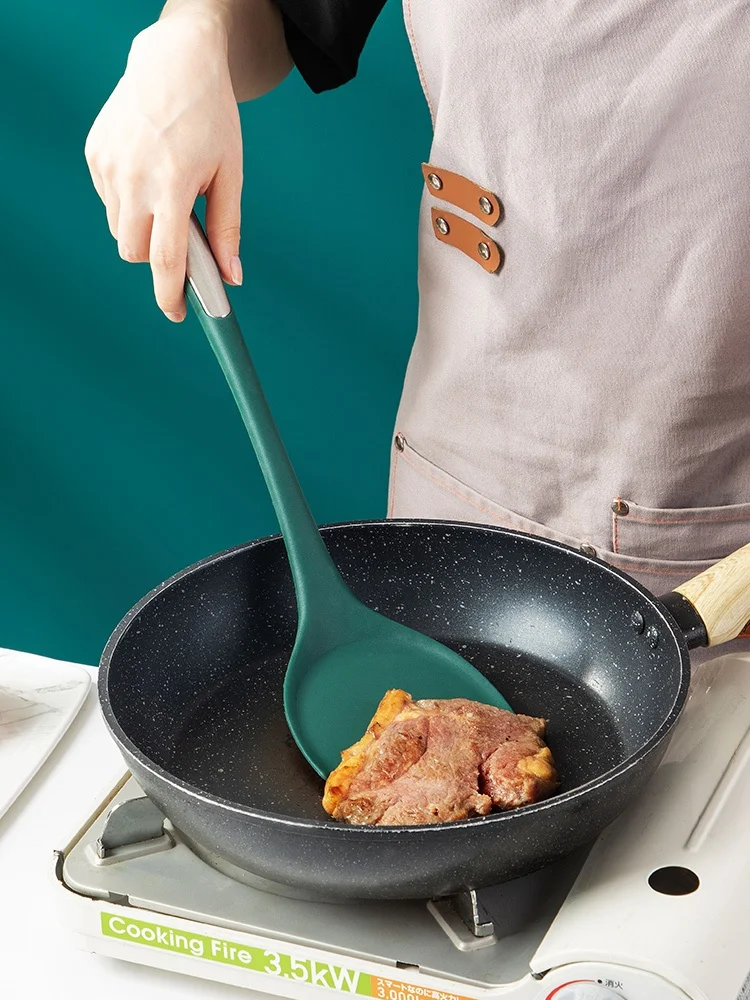 フライパンの取っ手がグラグラするの、どう対処すればいいの？