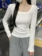 ボックスカラーの長袖Tシャツ【シンプルデザイン・レディース・フィット感良好】