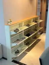 コンパクトな収納！鋼製の薄型シューキャビネット【大容量・スリムデザイン・玄関用】