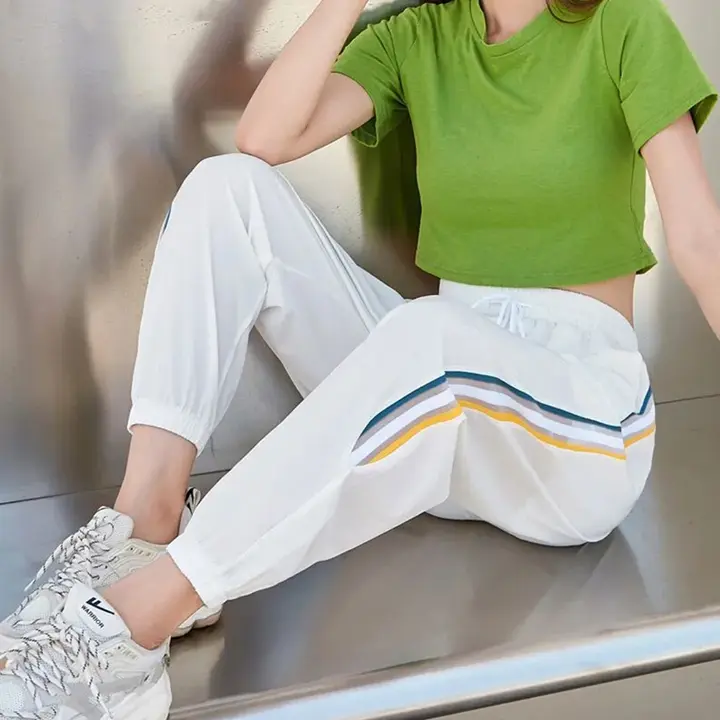 白色速乾運動パンツ【通気性・吸汗速乾・フィット・束脚デザイン】