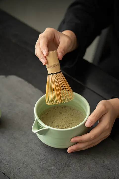 陶製汝窯抹茶碗と茶筅立てセット【お茶の道具・高級感あるデザイン】（セットアップ対応）