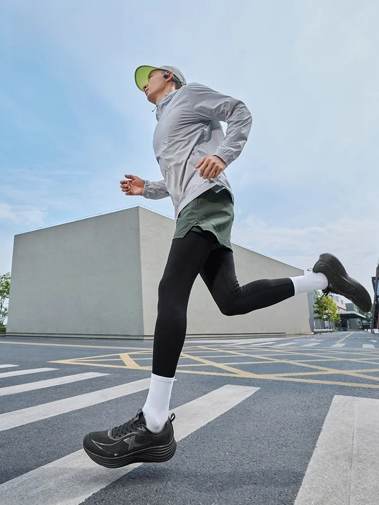 Xtep 行云MAX 軽量クッションランニングシューズ：通勤と夏の日常に最適な設計を解説