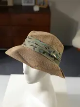 大きなつばの夏用女性用草帽子【UVカット・折りたたみ可能・ビーチ・リゾート風】