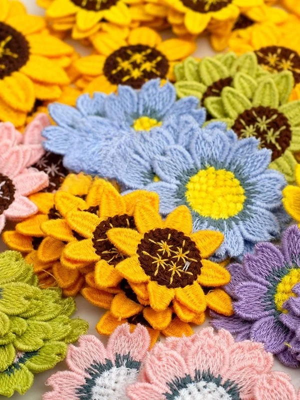 コンピューターニット刺繍のひまわりモチーフ：ハンドメイド注意書き印刷に最適なDIY装飾素材