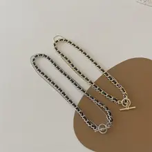 個性的なレトロ風ダブルレイヤー金属チェーンPUレザー編み込みネックレス
