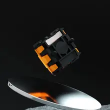タマイズ可能なゲーミングキーボード用マグネティックスイッチ【Focusシリーズ】