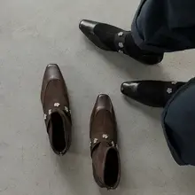 レトロデザインの本革エラスティックショートブーツ【早秋用・ふわりとした履き心地・スリムフィット】