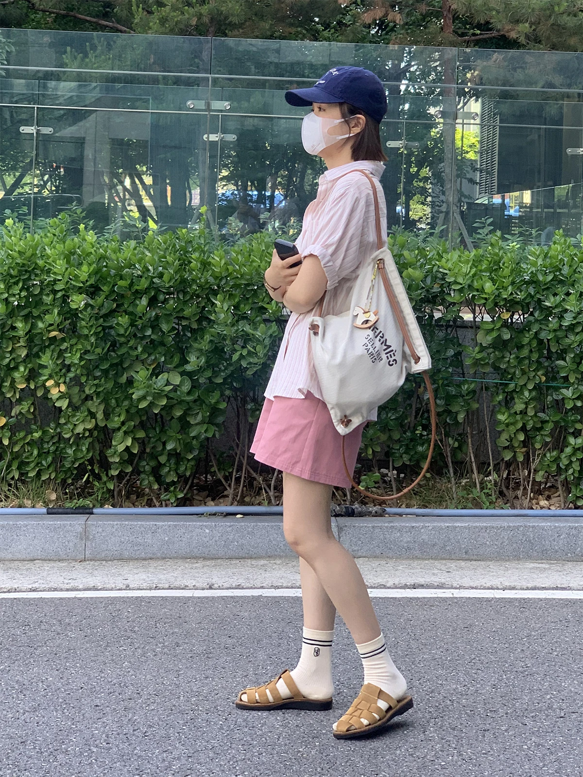 40代ショートパンツメンズ：高腰Aラインコットンショートパンツの実用性と通勤シーンでの評価