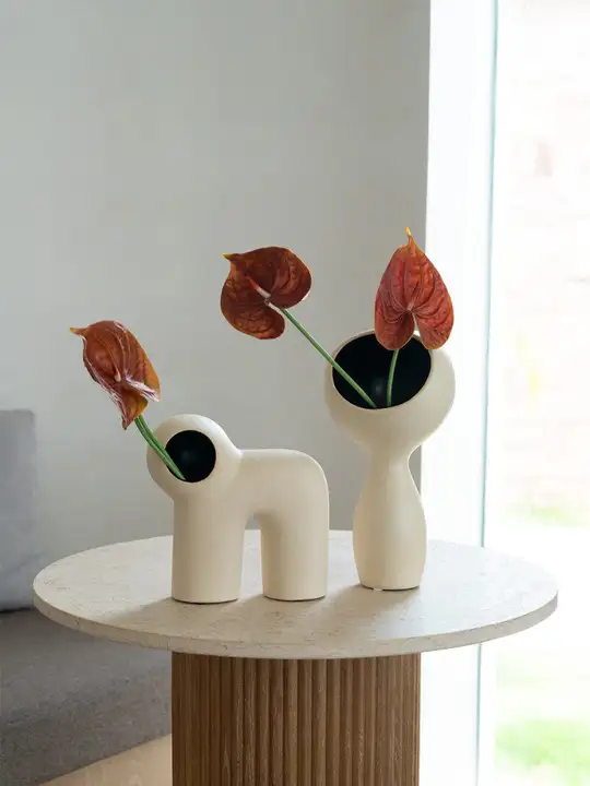 空洞の小人デザインの花器【リビング・ダイニング・子供部屋用・おしゃれなインテリア】