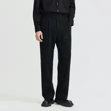 春季用 ストレートシルエットパンツ【高級感・黒・フィット】