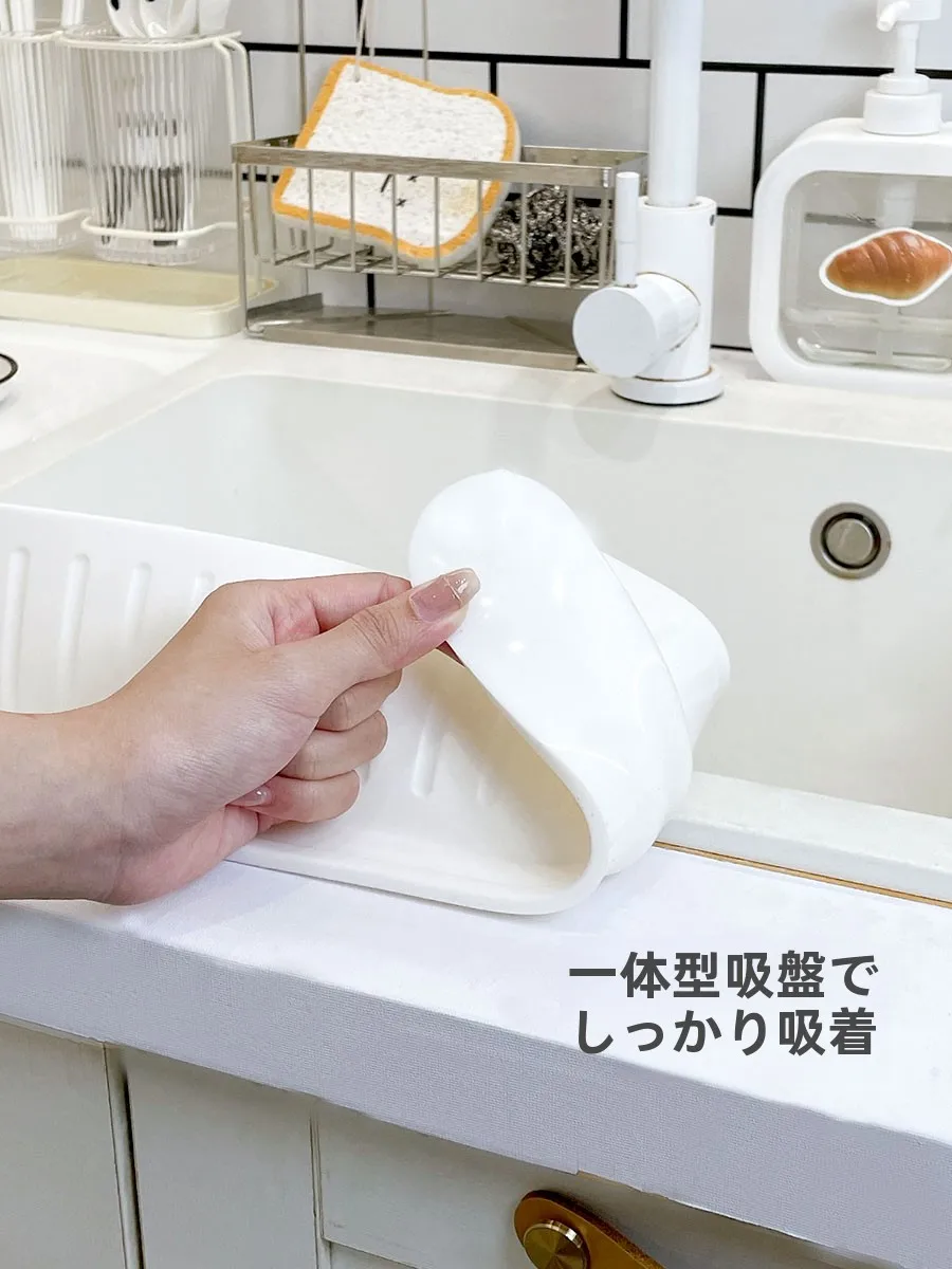 30cmキューブ水槽台の水しぶき防止ボード：グレーとホワイトの実用性と設置ガイド