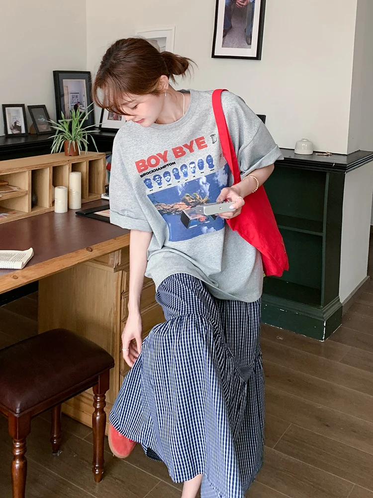 6月・8月・9月に着るおすすめのカジュアルセットアップ：千姿倩の夏用格子Tシャツとスカート