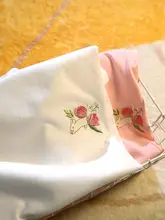 牡丹刺繍の男女兼用カジュアル短袖Tシャツ【国風・華やかなデザイン】