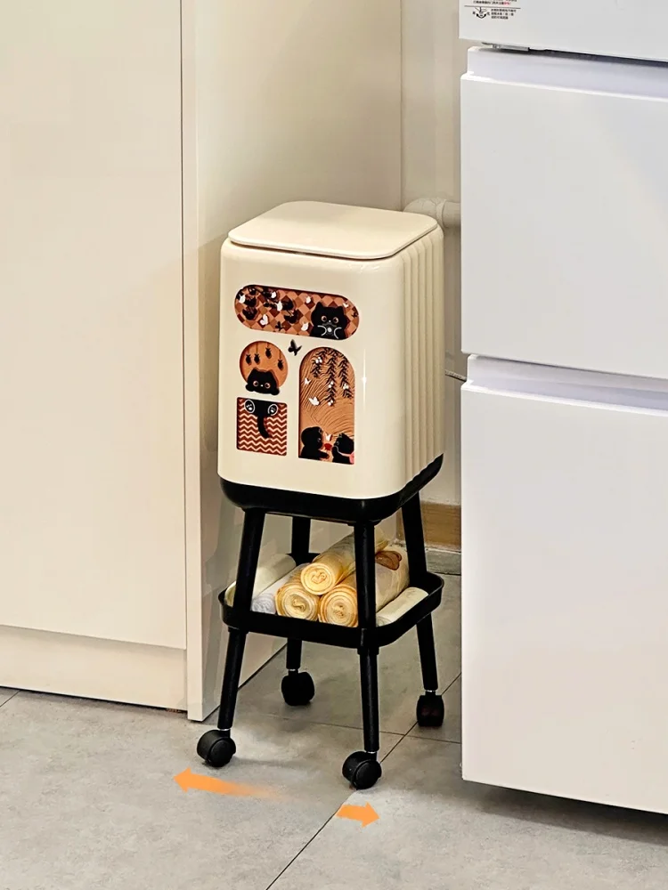 キッチン卓上ゴミ箱の選び方：フタ付きプレス式12L大容量モデルの実用性と設置ガイド