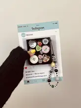 折りたたみ式スマホケース【カラフルなボタンデザイン・ユニークなビーズストラップ付き】