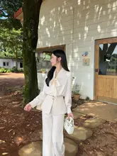 春季向けの女性用フランス風通勤スタイルシャツとワイドパンツ【小柄対応・エレガント】（セットアップ対応）