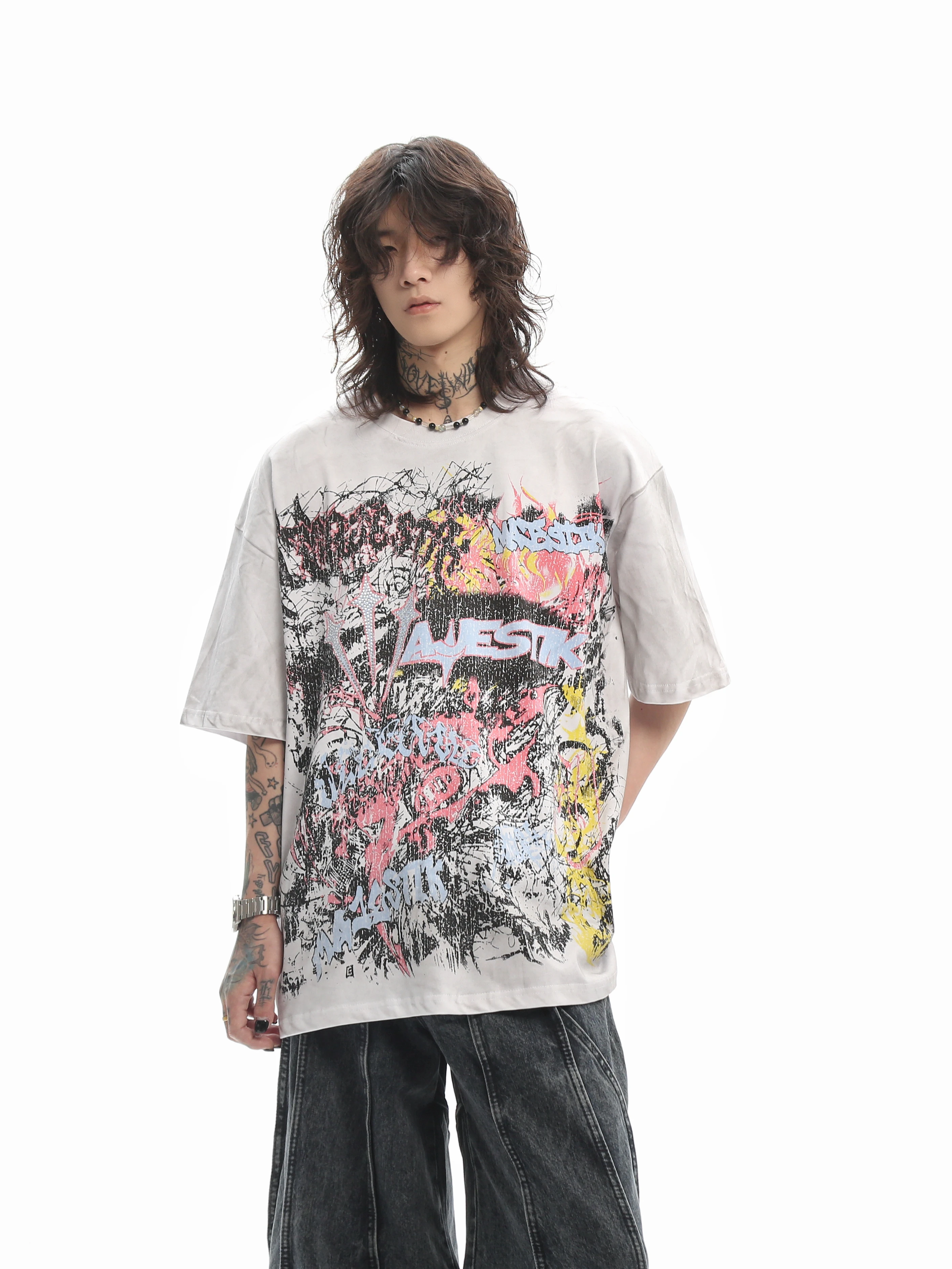 グラフィックTシャツはどんなもの？デザイン性と実用性のバランスを取るための選び方とは？