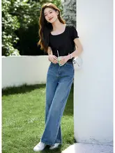 デザイン性のあるワッフル生地のスクエアネックTシャツ【女性用・ショートスリーブ・スタイリッシュ】
