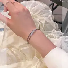 華やかなデザインのハンドブレスレット【シンプルで上品・レディース用】