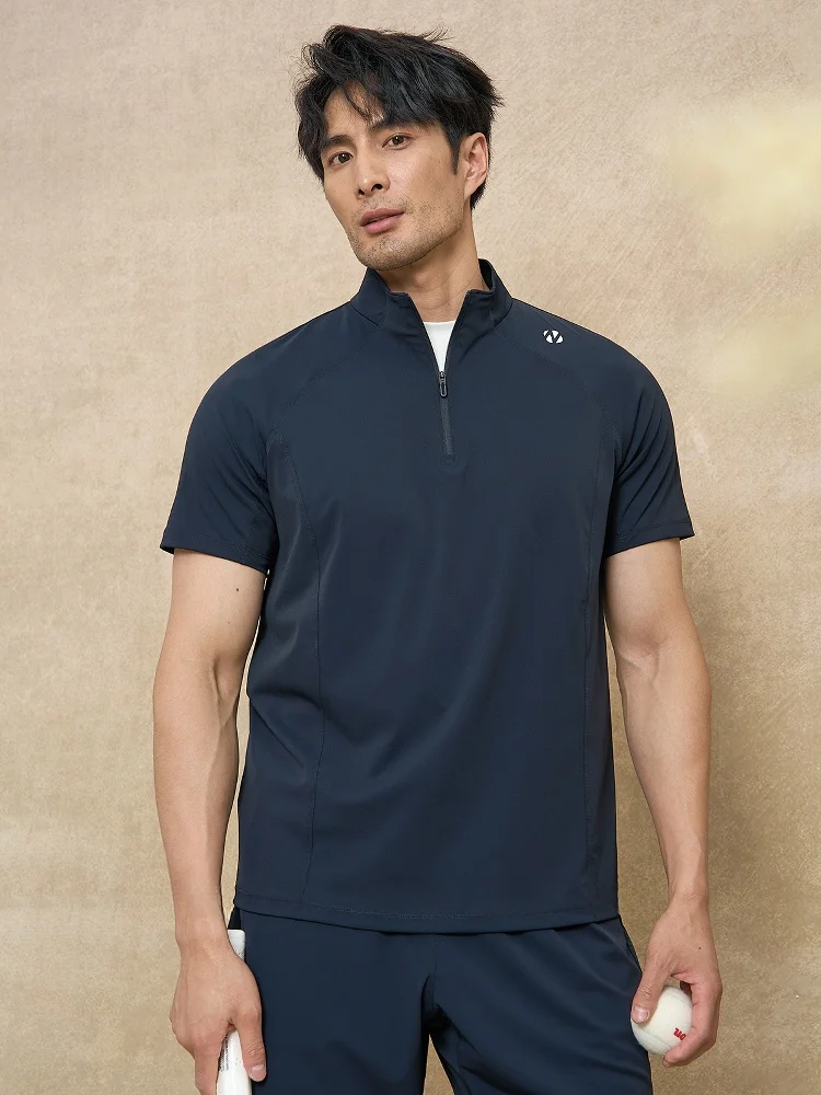 アウトドアスポーツ風 ジッパー付き立襟半袖Tシャツ：夏の日常活動に最適な軽量弾力素材の実用性解析