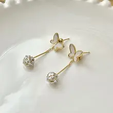 蝶デザインのジルコニア幾何学模様ロングピアス【エレガント・フランス風】