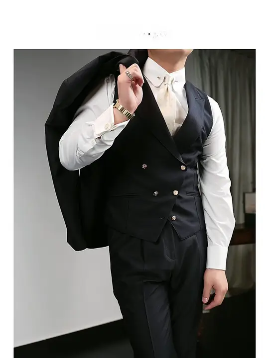 ダブルブレストのファッショナブルなベスト【カジュアル・結婚式用・男性用】（セットアップ対応）