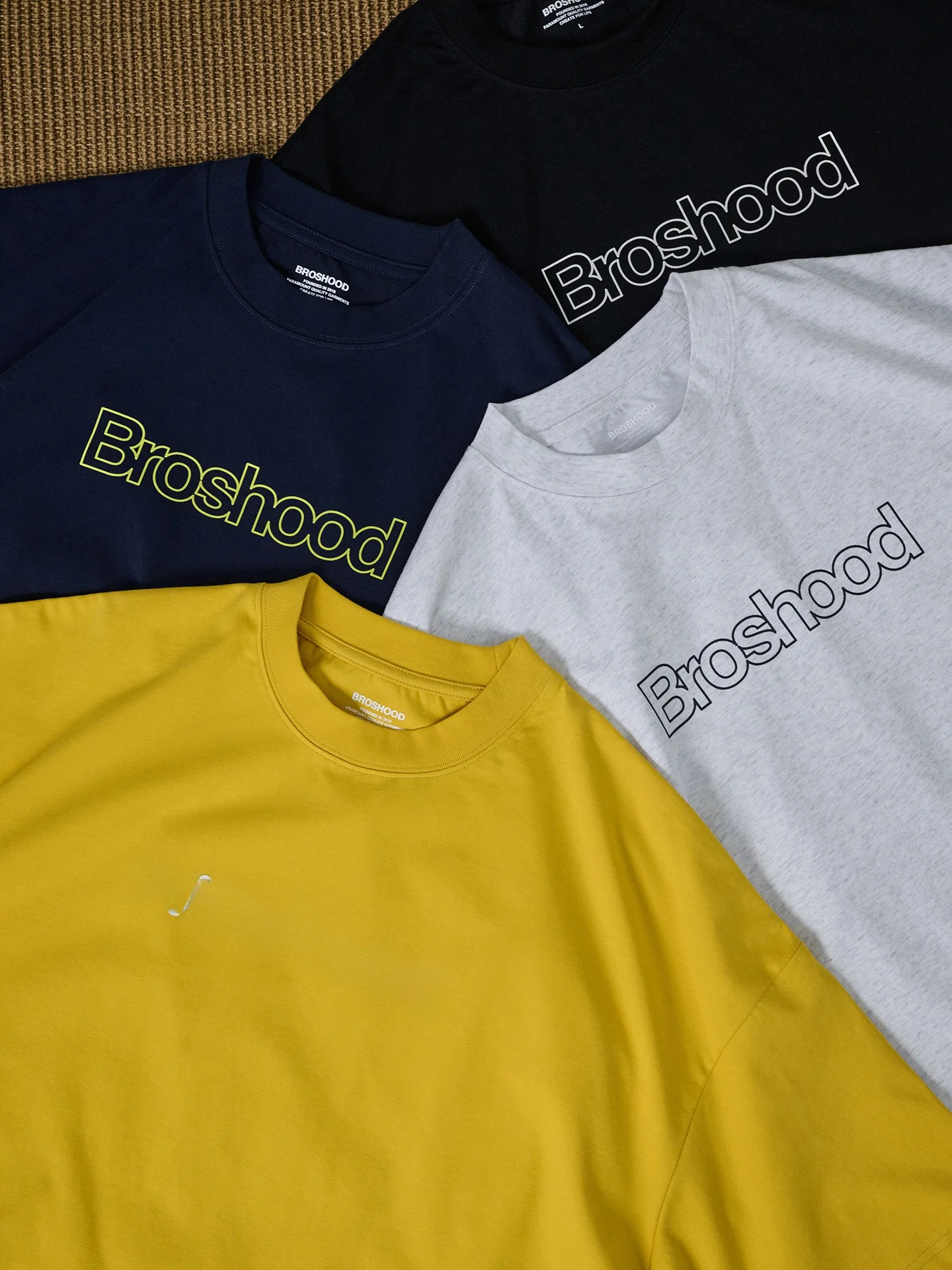 Broshood モード系Tシャツ：26SSシーズンのルーズフィットロゴプリントTシャツを徹底レビュー