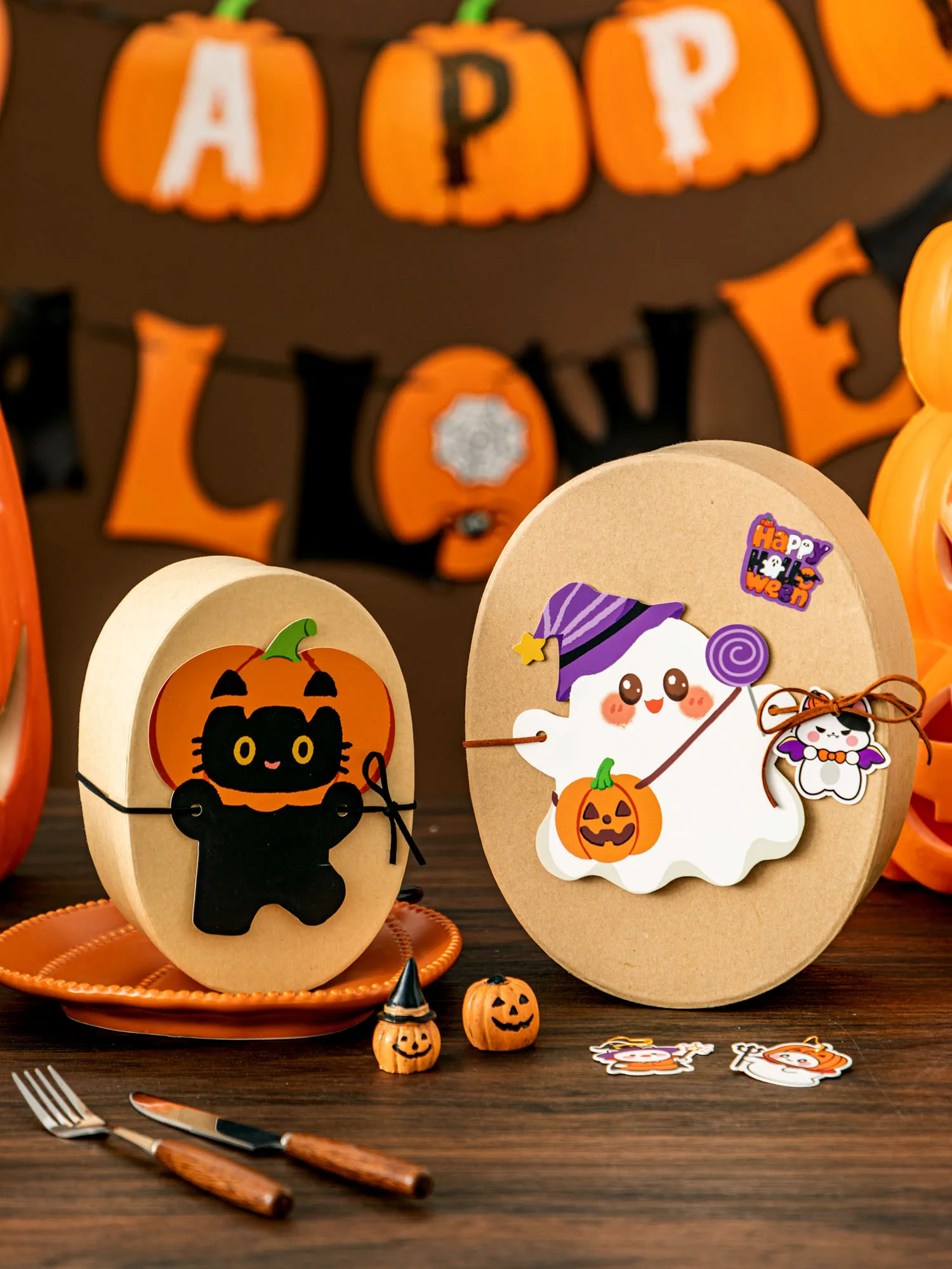 ハロウィンプレゼント彼女に贈るおすすめギフト：カートゥーン吊り下げカードセット