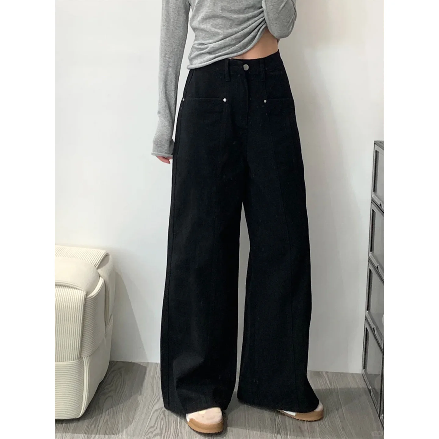 高腰ワイドレッグデニムパンツ：カーキ色・ネイビー・ダークブラウン対応のレギンスパンツとセットアップ対応スタイル