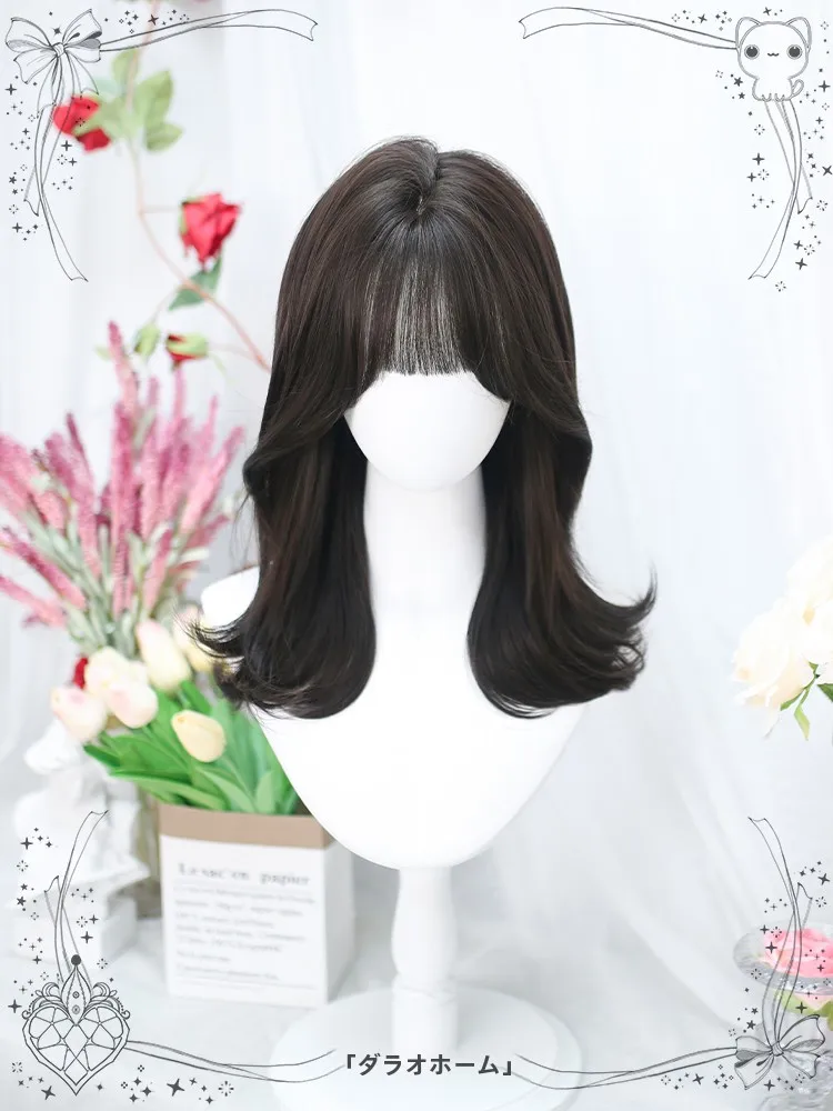 ショートヘアにカチューシャをつけるのは、本当に難しい？