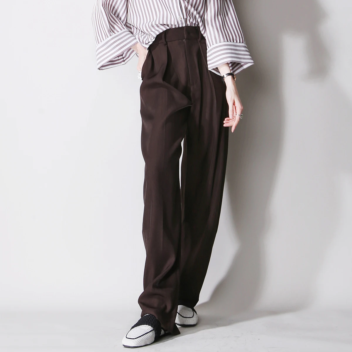 40代の女性が「サルエルパンツ」で失敗しないコーデは？