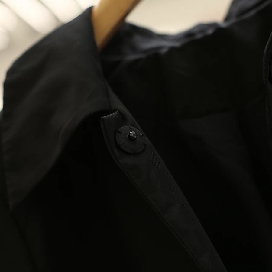 シンプルでエレガントなロングワンピース：11月デート服や冬のクラシックコンサートに最適な女性用冬服