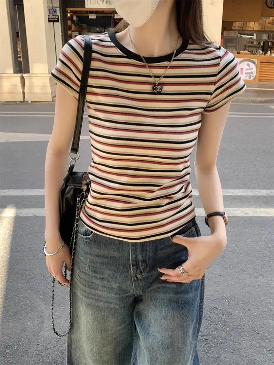 2025年新作夏レインボーストライプコントラストカラーTシャツ