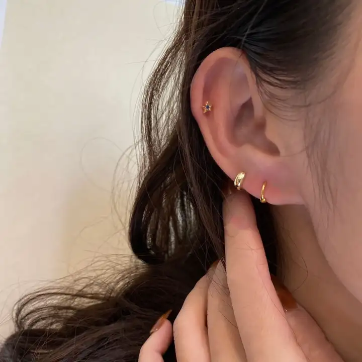 925銀製 幅広デザインのミニピアス【インスタ風・ショート・夏用】