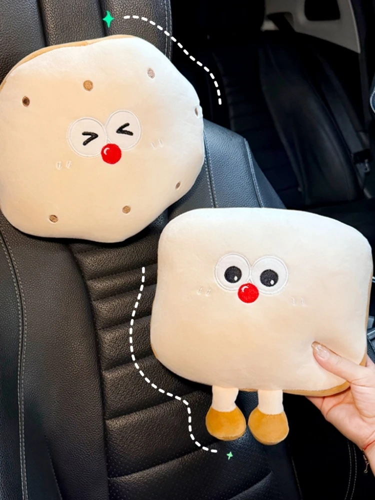 2人用クッションの選定：可愛いクッキー型デザインの車用ヘッドレスト枕の実用性と使い分け