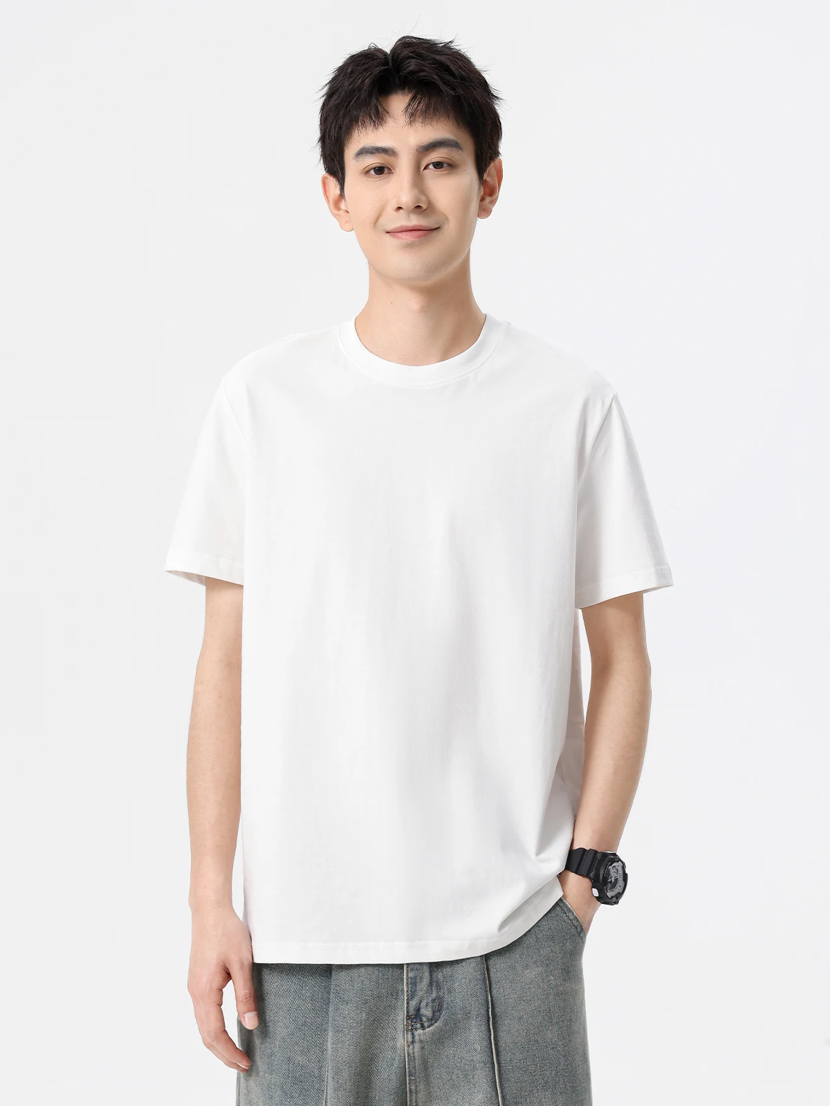 重ね着の悩みを解決するTシャツは、本当にこれだ？