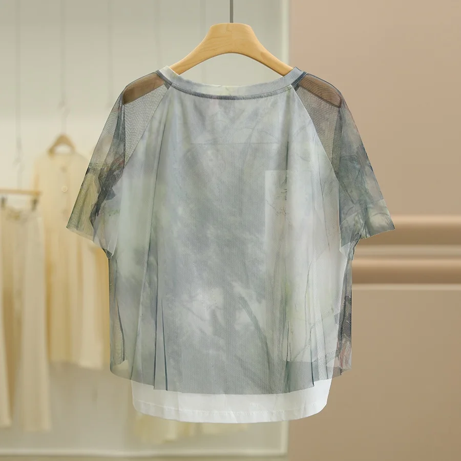 モード系Tシャツはどう選ぶ？通勤から夏のレジャーまで、1本でスタイルを変える秘密