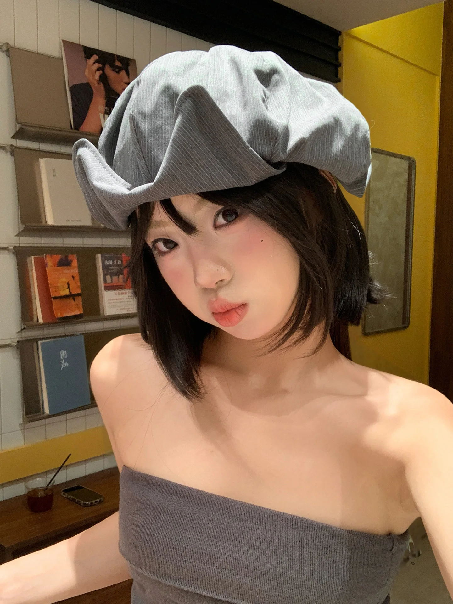レトロストライプのハット：女性向けデザインキャップの実用性とシーン別適用