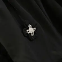 立体花柄デザインの不規則Aラインスカート【フリル付き・秋用】