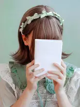 手作りの小さなリボン付きフリルヘアバンド【ピンク・抹茶・淡いブルー・おしゃれなデザイン】
